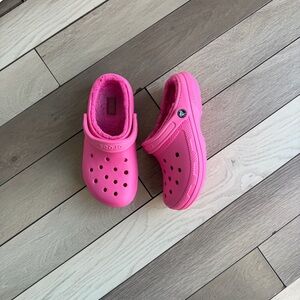 Crocs Classic Lined Clog - Hyper Pink
